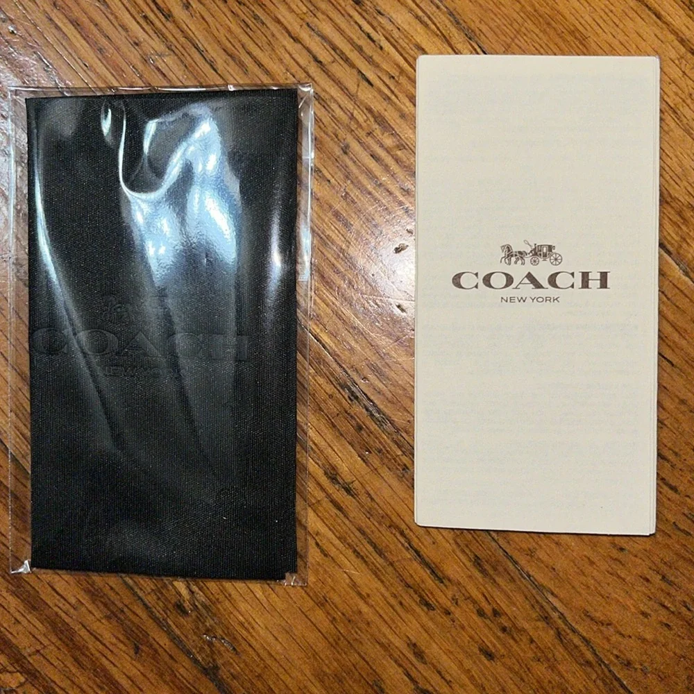 NEW COACH Sunglasses Embossed hard shell Black Case Embossed Cleaning Cl… - Picture 5 of 13